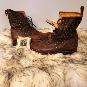 Frye distressed boot